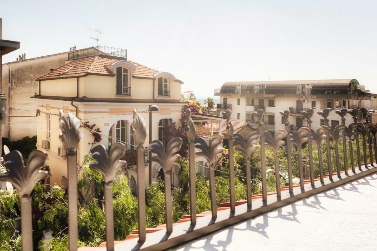Palazzo Eugenia Suites Vasto Dış mekan fotoğraf